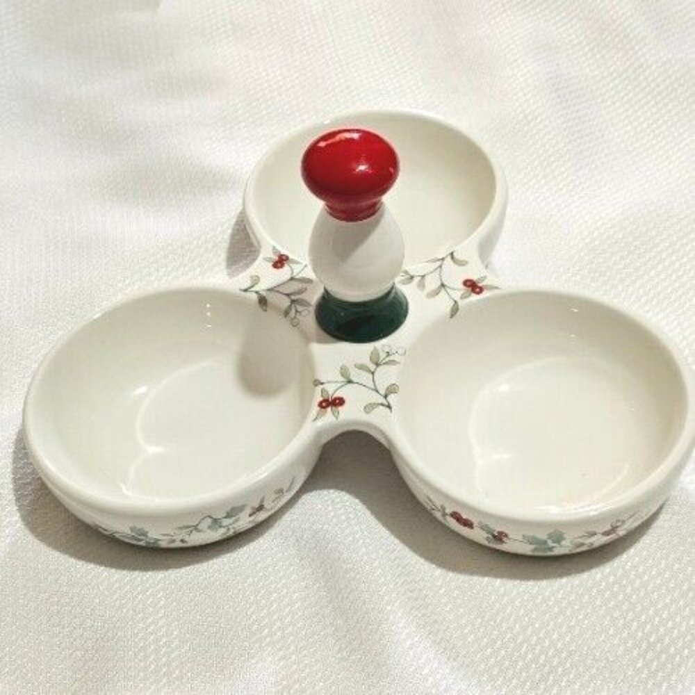 Pfaltzgraff Winterberry Divided Serving Dish 9" handled 3 section appetizer
